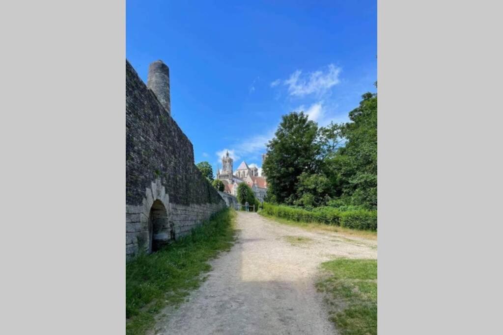 Studio De Charme Leilighet Laon Eksteriør bilde